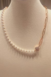 Pretty Woman Necklace